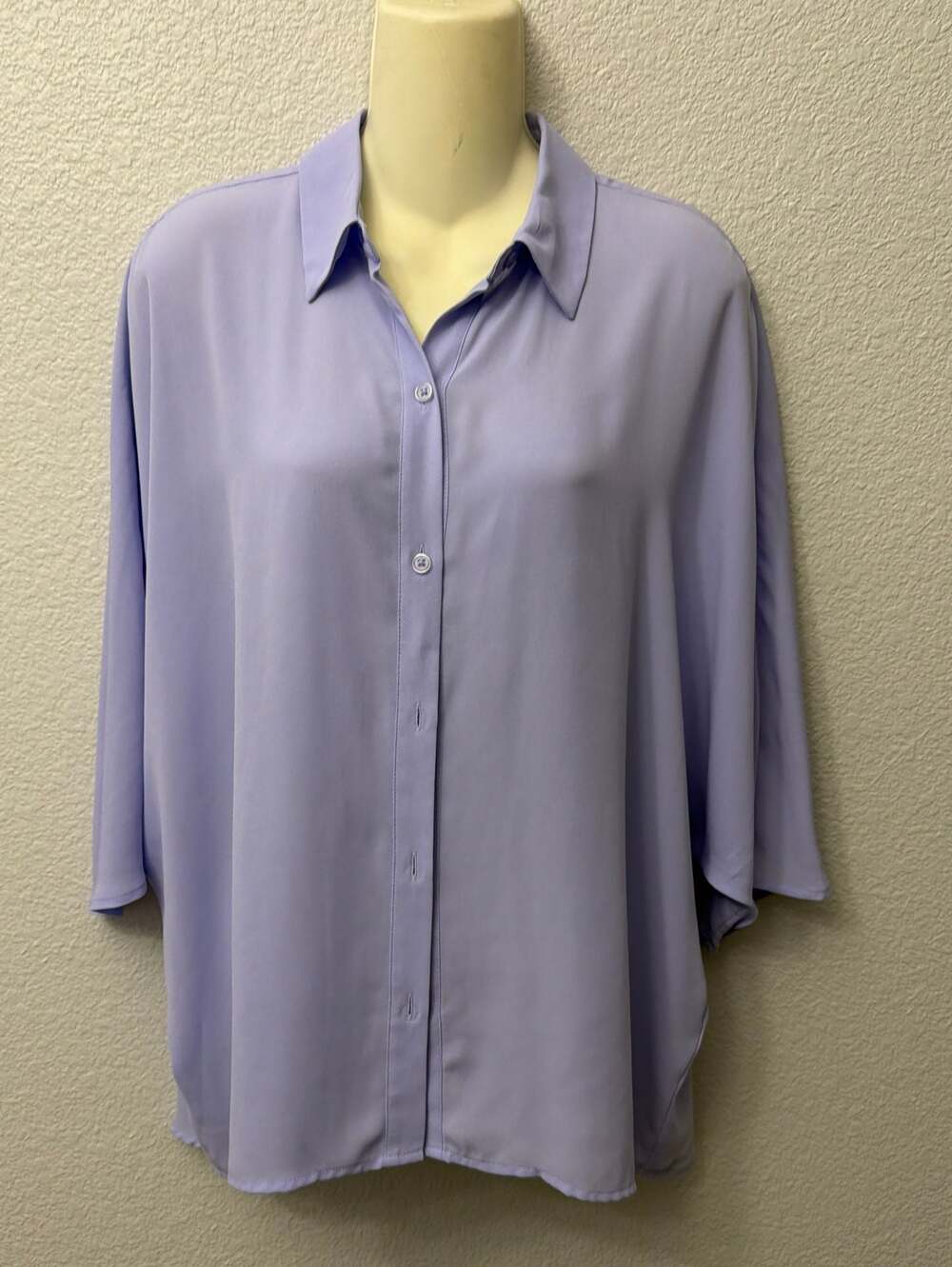 Chico's Lavender Purple Batwing Short Sleeve Button-Down Blouse -Size 0